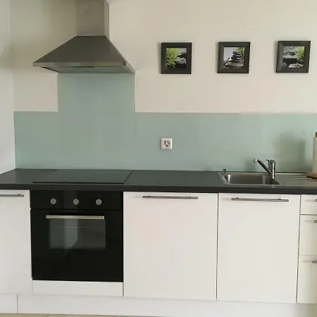 Apartment Charming Near Rotsee Kitchen/wifi/wasching Machine *