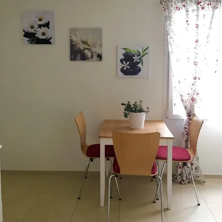 Charming Near Rotsee Kitchen/wifi/wasching Machine *